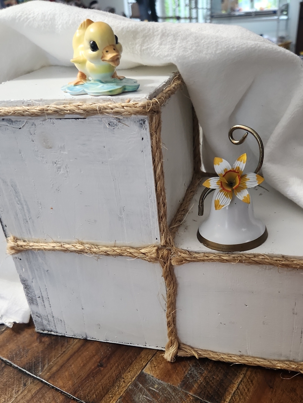 2 Vintage Decor Items